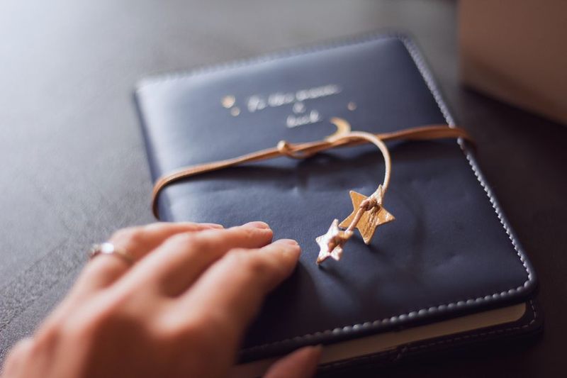 دفتر هدية جامعي متعدد الألوان